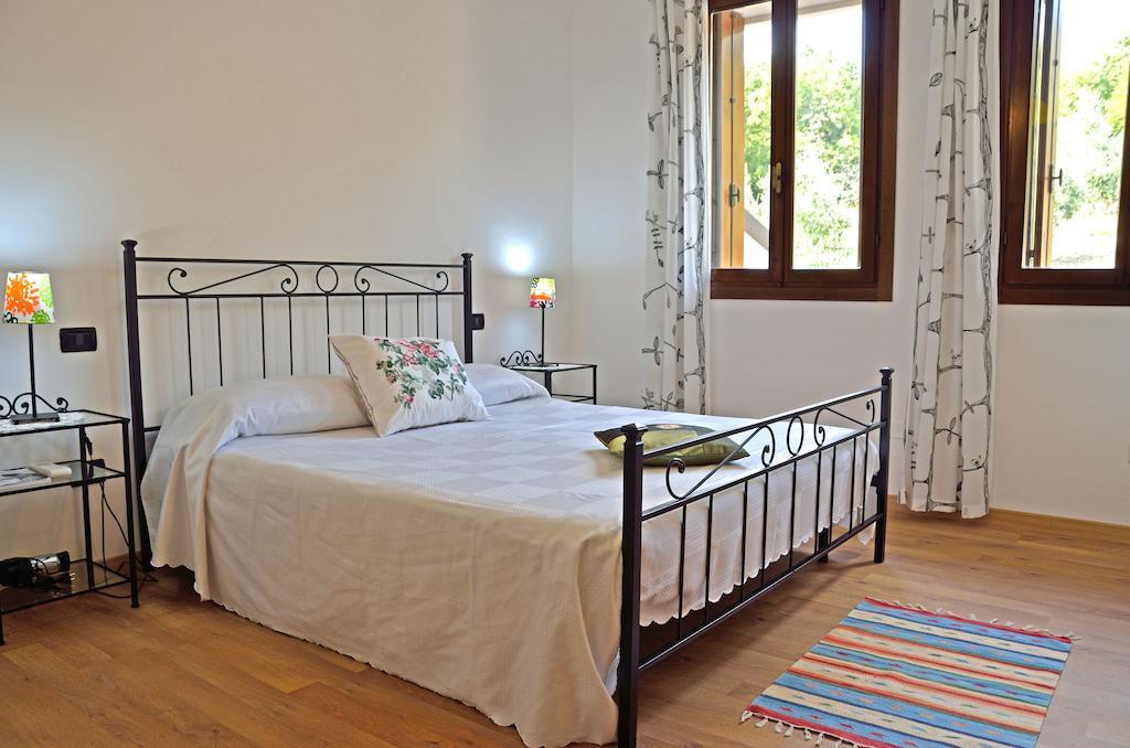 Paglia E Fieno Bed and Breakfast Villaga Rum bild
